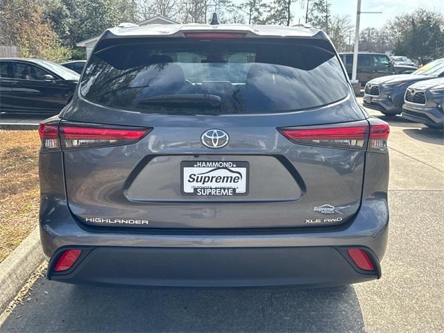 used 2023 Toyota Highlander car, priced at $38,890