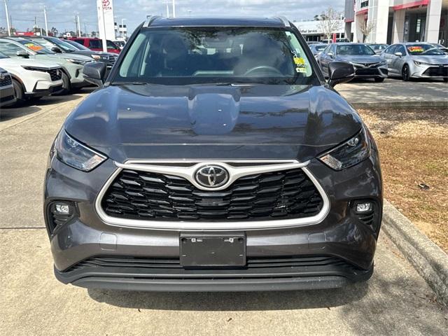 used 2023 Toyota Highlander car, priced at $38,890