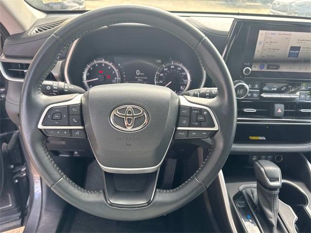 used 2023 Toyota Highlander car, priced at $38,890