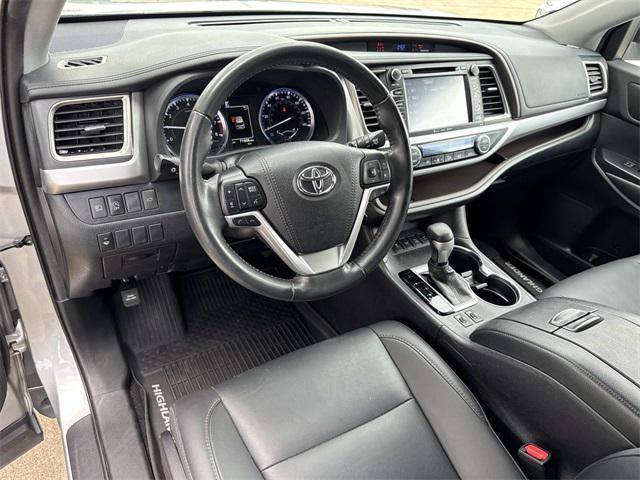 used 2019 Toyota Highlander car, priced at $28,790