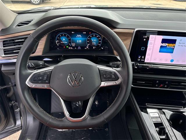 used 2024 Volkswagen Atlas car, priced at $33,450