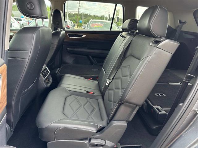 used 2024 Volkswagen Atlas car, priced at $33,450