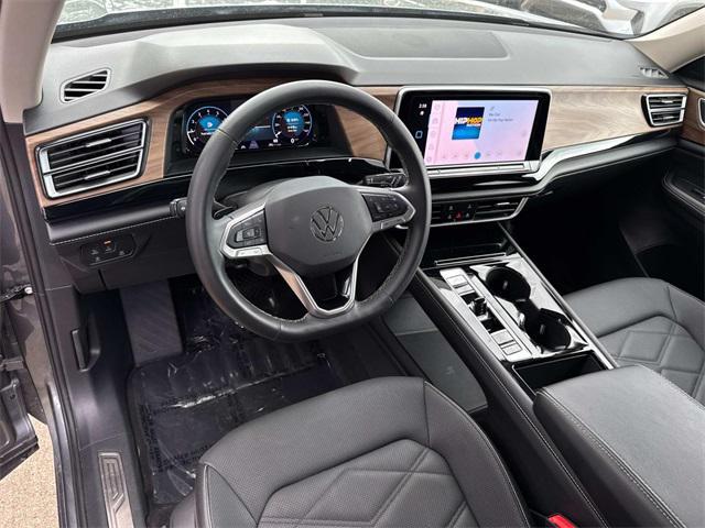 used 2024 Volkswagen Atlas car, priced at $33,450