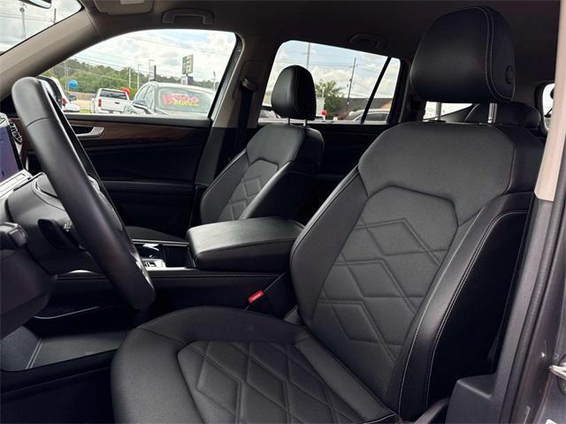 used 2024 Volkswagen Atlas car, priced at $33,450