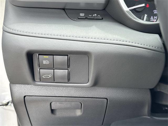 used 2022 Toyota Highlander car, priced at $37,980