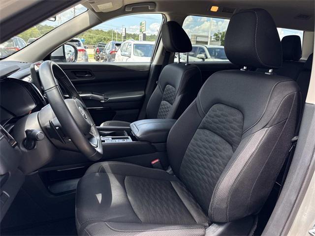 used 2024 Nissan Pathfinder car, priced at $30,590