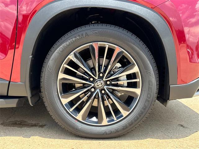 new 2025 Toyota Grand Highlander Hybrid car, priced at $65,116