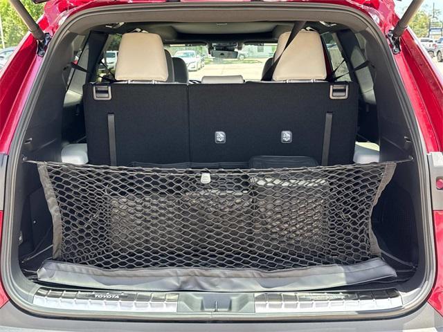 new 2025 Toyota Grand Highlander Hybrid car, priced at $65,116