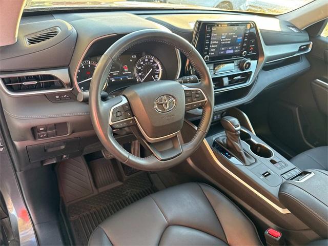 used 2022 Toyota Highlander car, priced at $34,445