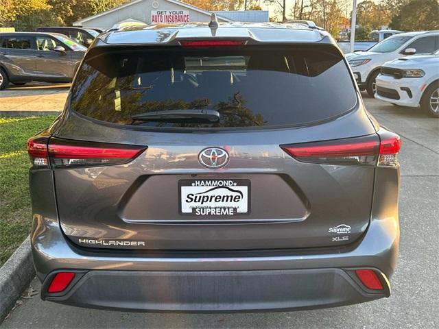 used 2022 Toyota Highlander car, priced at $34,445