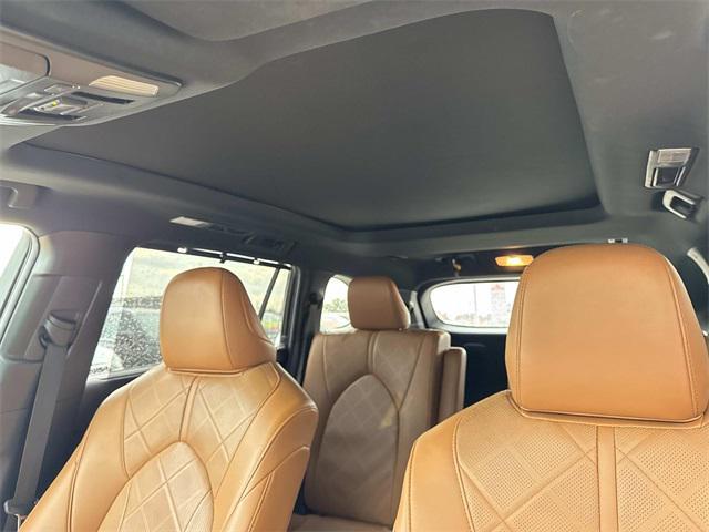 used 2020 Toyota Highlander car, priced at $35,890