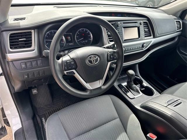 used 2019 Toyota Highlander car, priced at $25,995