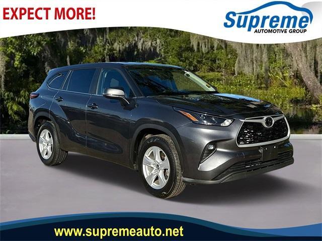 used 2023 Toyota Highlander car, priced at $33,990