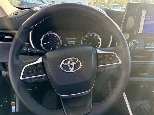 used 2024 Toyota Highlander car, priced at $42,445