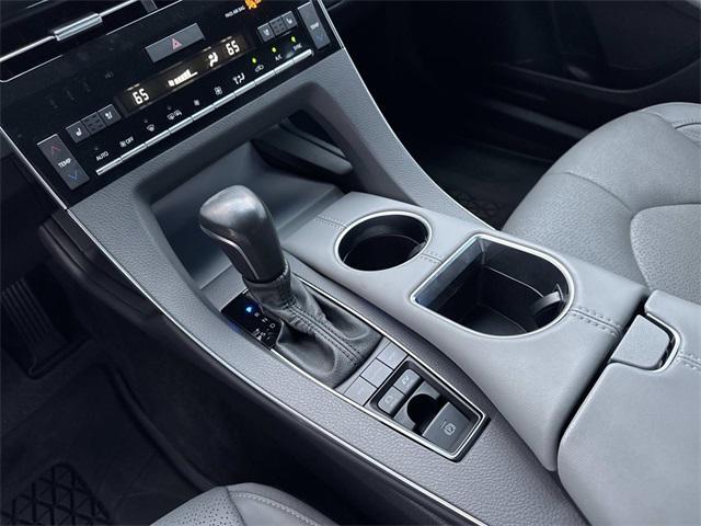 used 2022 Toyota Avalon Hybrid car, priced at $25,990