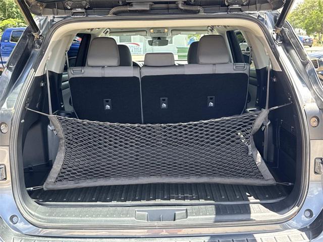 used 2022 Toyota Highlander car, priced at $32,490