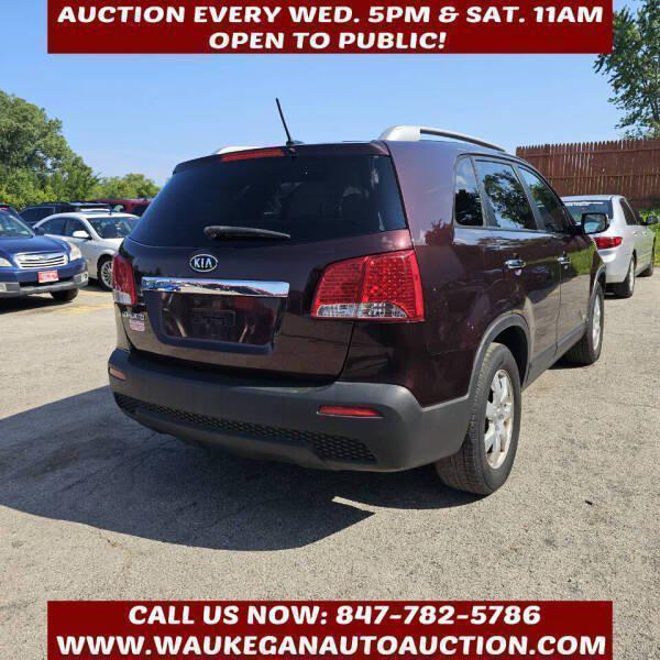 used 2013 Kia Sorento car, priced at $3,200