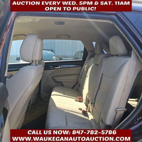 used 2013 Kia Sorento car, priced at $3,200