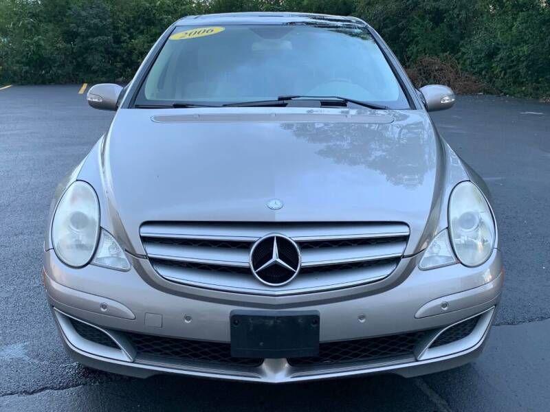 used 2006 Mercedes-Benz R-Class car, priced at $7,495