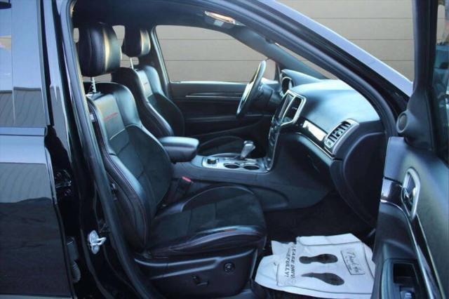 used 2017 Jeep Grand Cherokee car, priced at $13,999