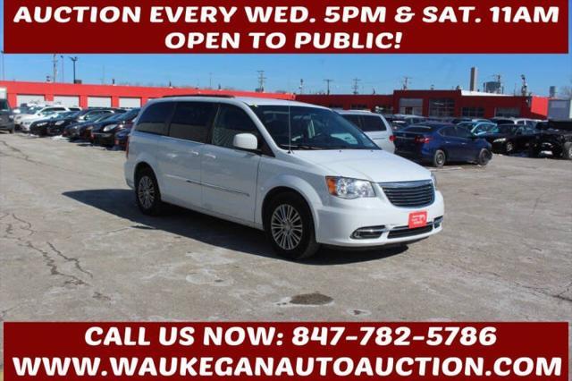 used 2014 Chrysler Town & Country car, priced at $4,400