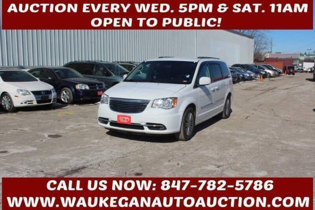 used 2014 Chrysler Town & Country car, priced at $4,400