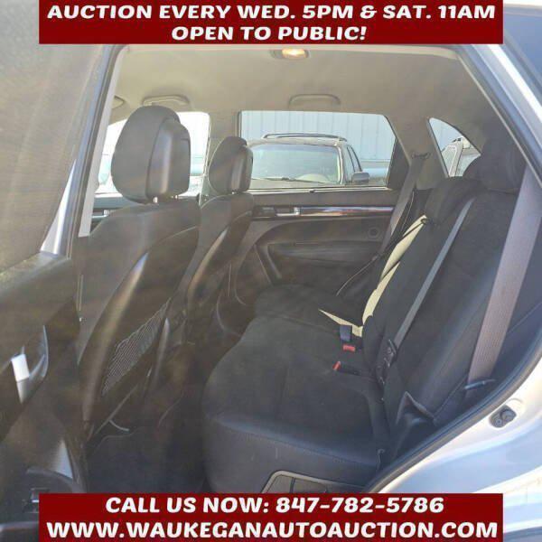 used 2014 Kia Sorento car, priced at $3,400