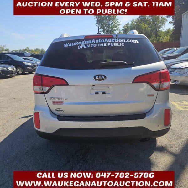 used 2014 Kia Sorento car, priced at $3,400