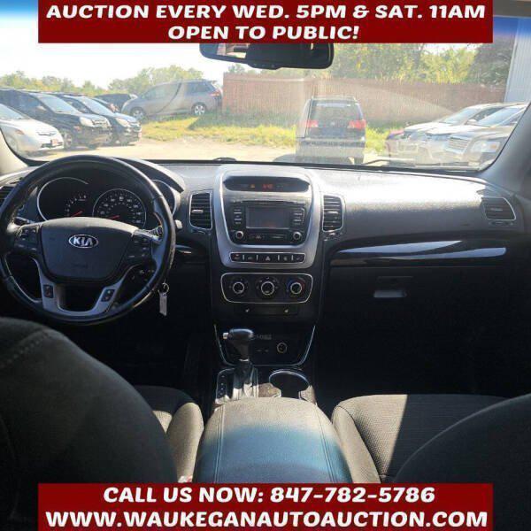used 2014 Kia Sorento car, priced at $3,400