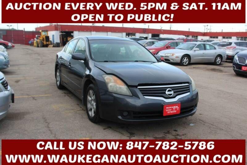 used 2009 Nissan Altima car, priced at $2,800