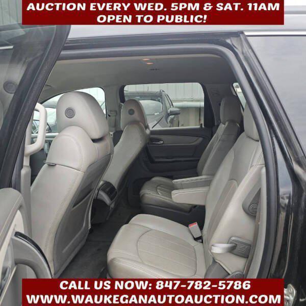 used 2015 Chevrolet Traverse car, priced at $3,900