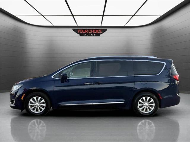 used 2018 Chrysler Pacifica car, priced at $11,875