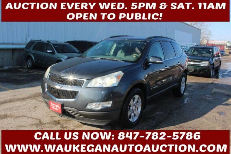 used 2009 Chevrolet Traverse car, priced at $3,500