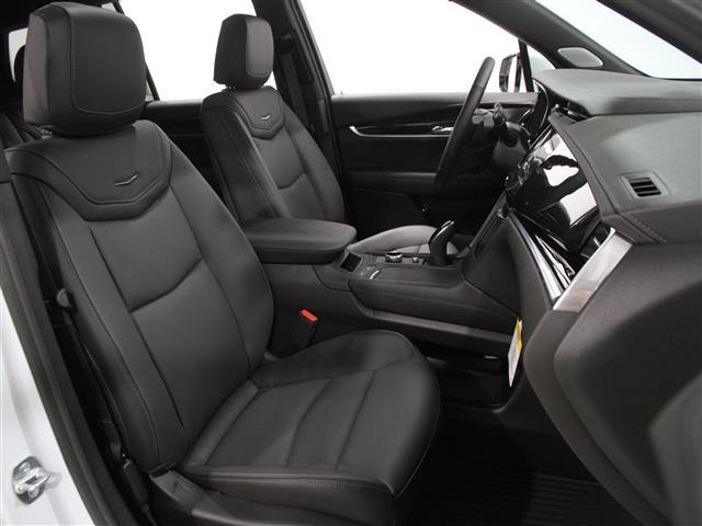 new 2025 Cadillac XT6 car, priced at $55,510