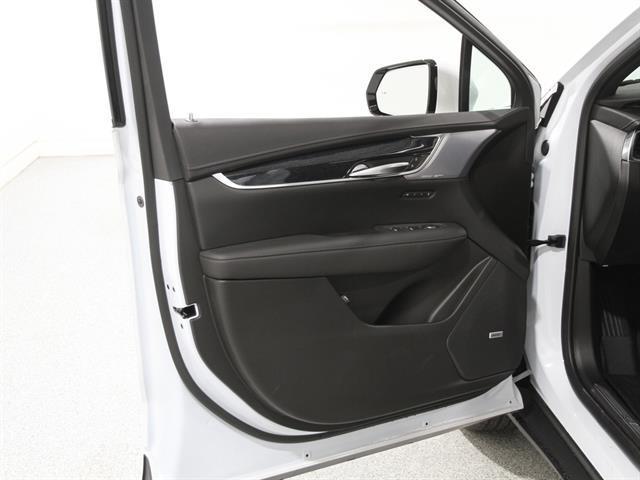 new 2026 Cadillac XT5 car, priced at $58,496