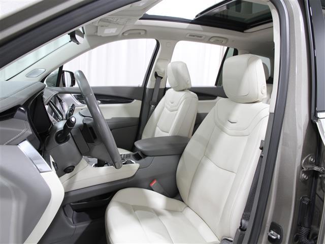 used 2023 Cadillac XT6 car, priced at $38,461