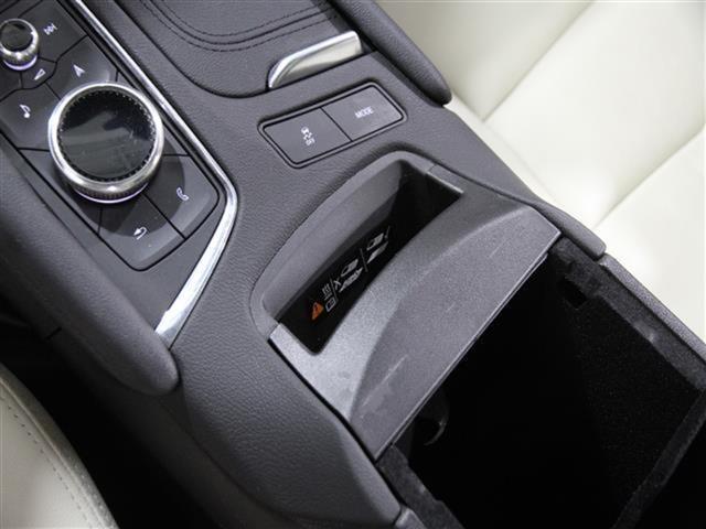 used 2023 Cadillac XT5 car, priced at $37,990