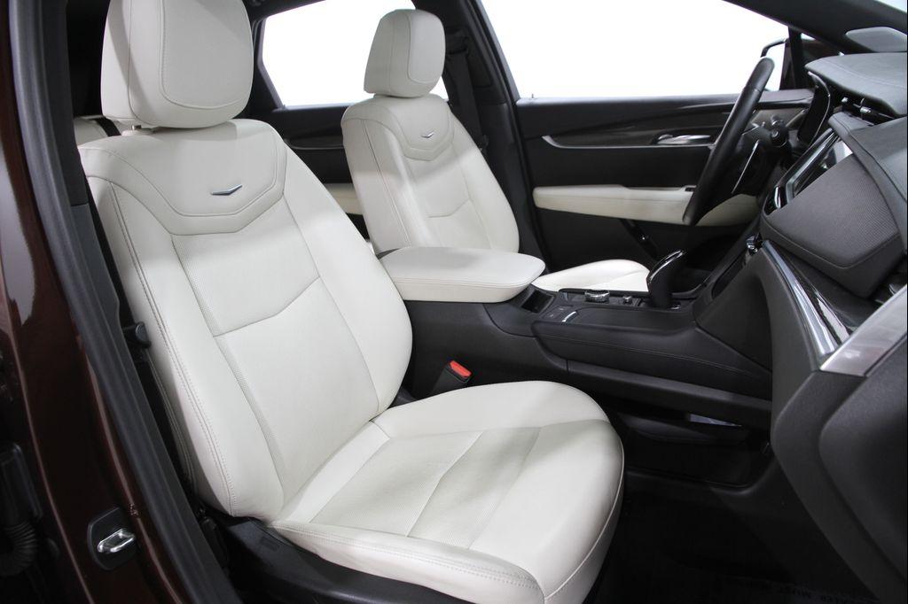 used 2023 Cadillac XT5 car, priced at $37,990