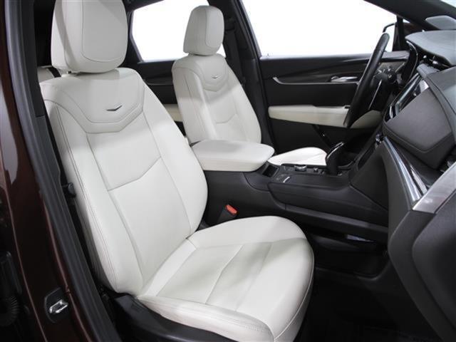 used 2023 Cadillac XT5 car, priced at $37,990