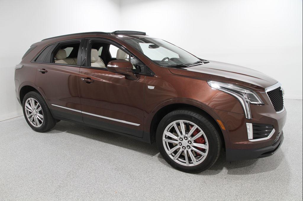 used 2023 Cadillac XT5 car, priced at $37,990