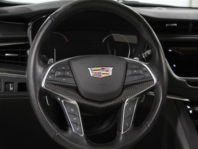 used 2023 Cadillac XT5 car, priced at $37,990