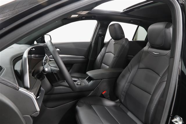 new 2024 Cadillac XT4 car, priced at $50,165