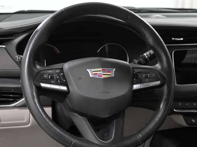 used 2023 Cadillac XT4 car, priced at $31,490
