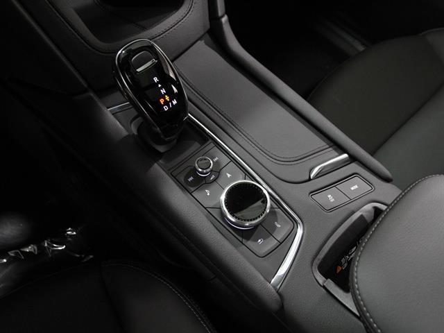 new 2025 Cadillac XT5 car