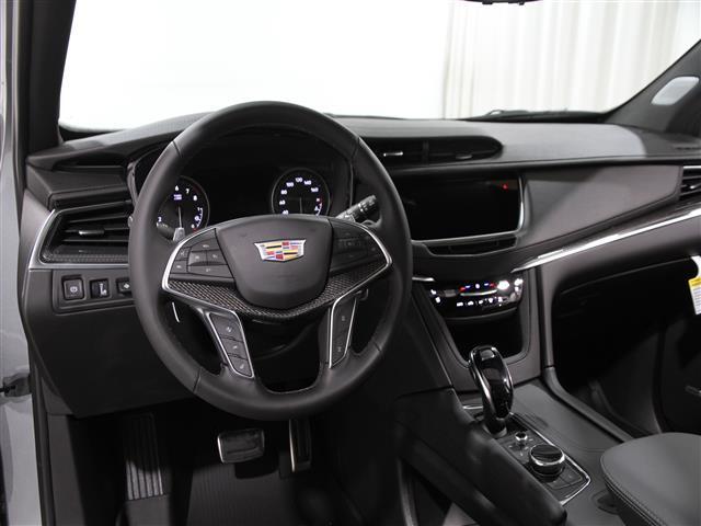 new 2025 Cadillac XT5 car, priced at $58,855