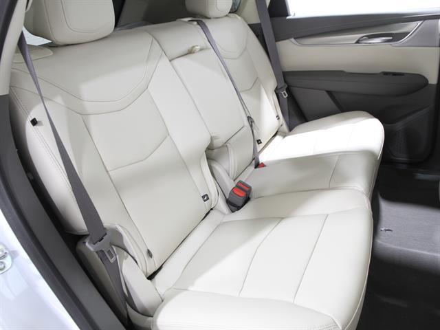 new 2026 Cadillac XT5 car, priced at $58,695