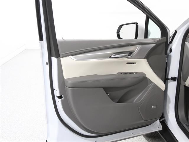 new 2026 Cadillac XT5 car, priced at $58,695