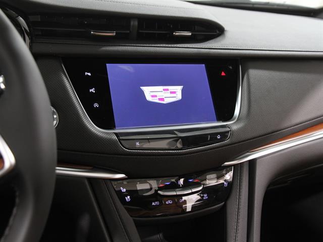 new 2026 Cadillac XT5 car, priced at $60,520