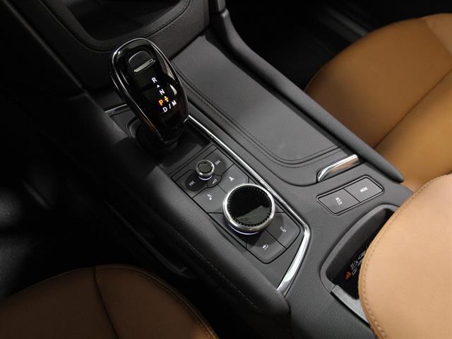 new 2026 Cadillac XT5 car, priced at $60,520