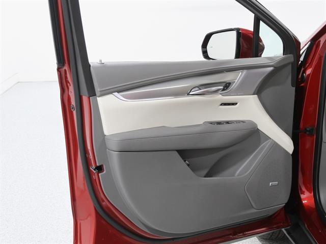 new 2025 Cadillac XT5 car, priced at $59,209